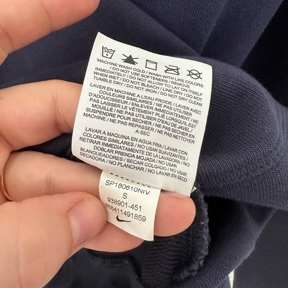 Nike dri fit pullover navy blue sweater open back - Picture 6 of 7